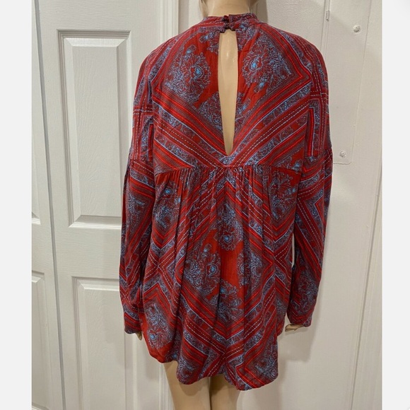FREE PEOPLE WALKING ON A DREAM TUNIC - Picture 5 of 8